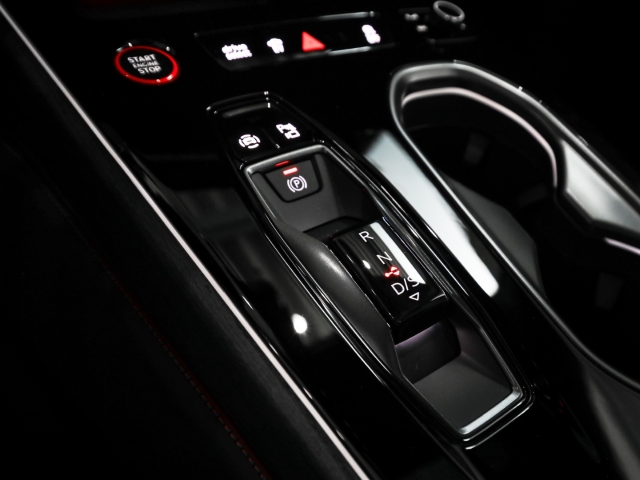 Audi - A6 Limousine e-hybrid edition one Luftfed. B&O_17