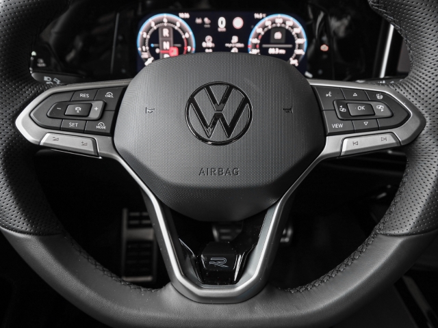 VW - Golf Variant R-Line 1.5 eTSI DSG AHK Navi Kamera_8