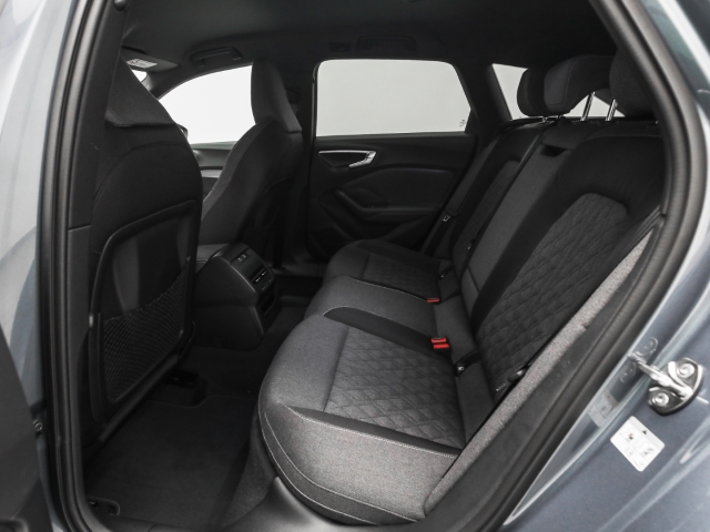 Audi - A5 Avant e-hybrid advanced ACC AHK Navi Matrix_19