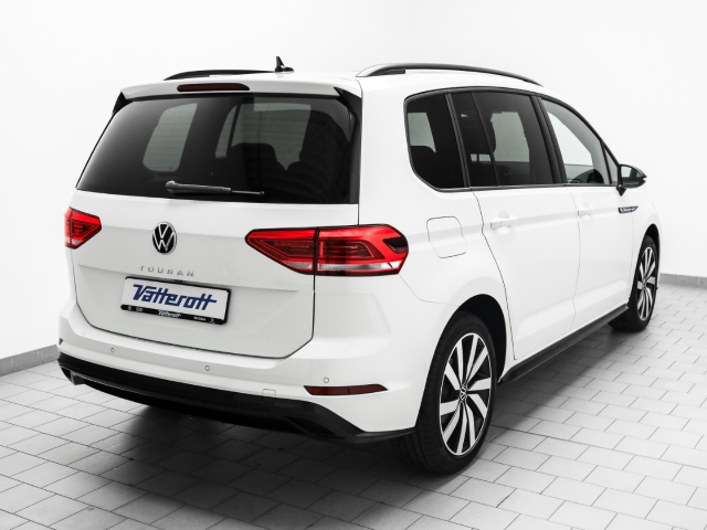 VW - Touran Highline 1.5 TSI DSG 7-Sitzer Navi Kamera_4