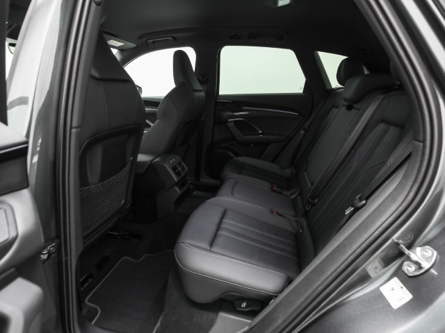 Audi - Q5 edition one schwarz TDI Luftfed. Matrix HUD_17