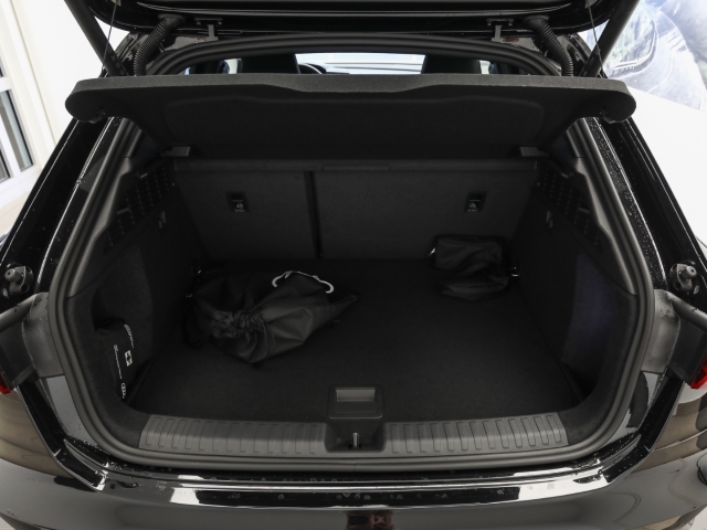 Audi - A3 Sportback S line TFSIe AHK Matrix ACC Navi_10
