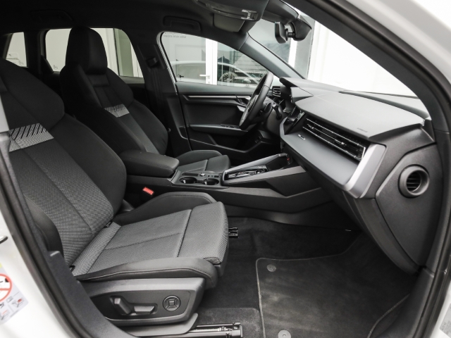 Audi - A3 Sportback 35 TDI S line Navi ACC CarPlay_9