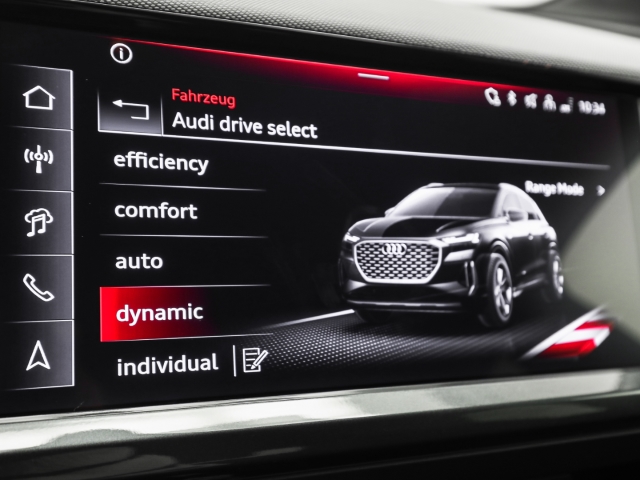 Audi - Q4 e-tron 45 quattro S line edition Sonos AHK_13