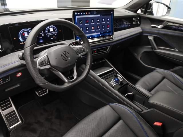 VW - Tiguan R-Line 2.0 TDI DSG Navi Leder Anschlussgarantie_8