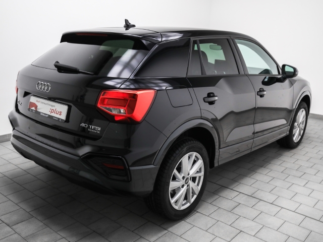 Audi - Q2 40 TFSI quattro advanced Leder Navi ACC_5