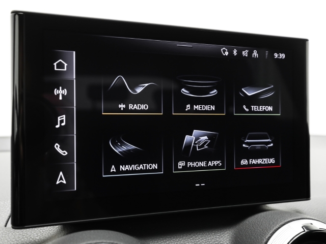 Audi - Q2 35 TFSI S line competition Matrix AHK_13