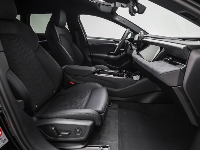 Audi - A6 e-tron Avant performance B&O AHK HUD Navi Matrix_17