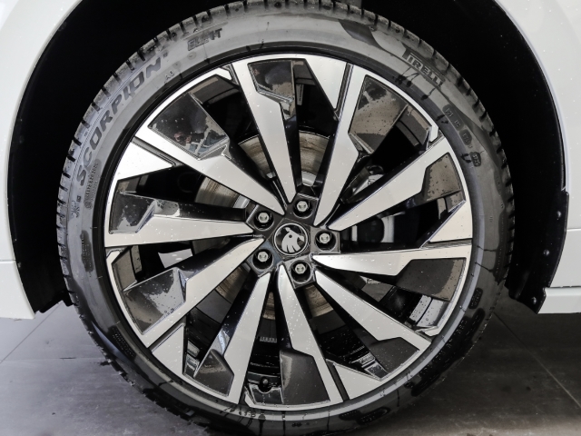 Skoda - Enyaq 60 Sportline Navi Kamera Pano Matrix_3
