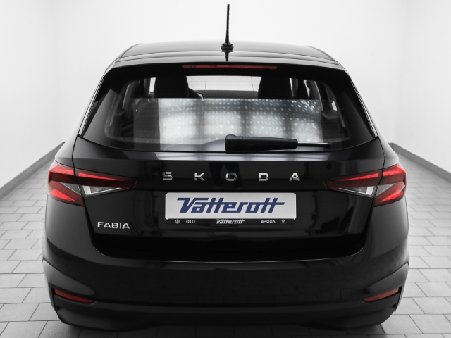 Skoda - Fabia Essence 1.0 MPI Sitzheizung Berganfahrassistent_4