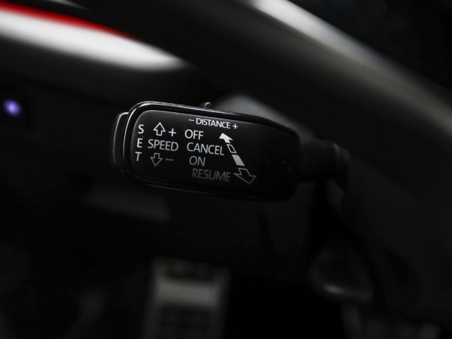 Skoda - Octavia Combi RS 2.0 TSI AHK Navi Pano Winter Canton_10