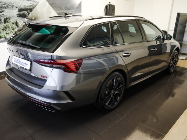 Skoda - Octavia Combi RS 2.0 TSI DSG AHK Pano Winter Matrix_5