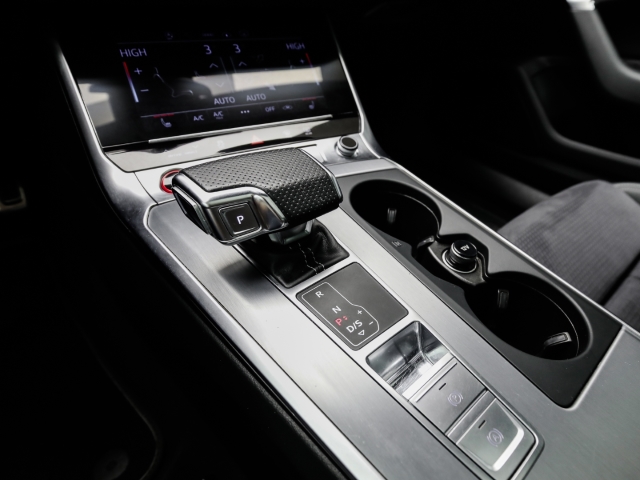 Audi - S6 Avant 3.0 TDI quattro Panodach Kamera_16