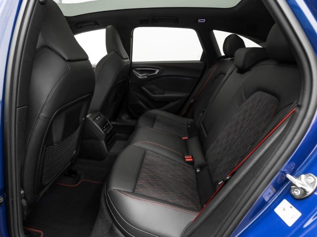 Audi - A5 Avant e-hybrid quattro S line B&O Pano AHK Matrix_19