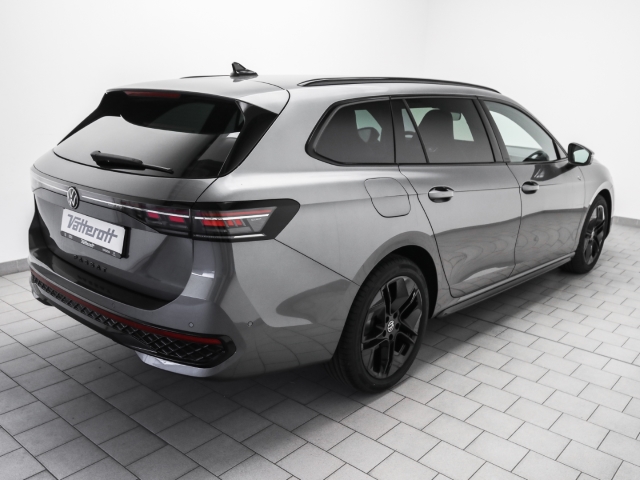 VW - Passat R-Line 2.0 TDI DSG AHK Navi HuD IQ.Drive_5