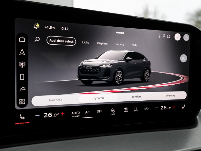 Audi - Q3 Sportback e-hybrid AHK LED TechPlus CarPlay_12