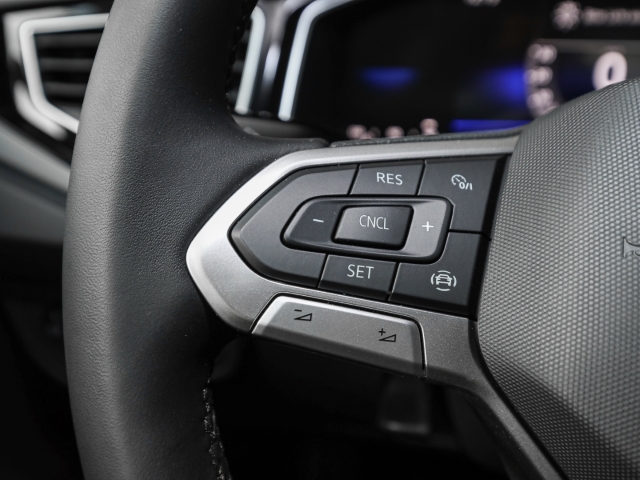 VW - Polo R-Line 1.0 TSI IQ.Light_9