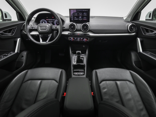 Audi - Q2 40 TFSI quattro advanced Leder Navi ACC CarPlay_8