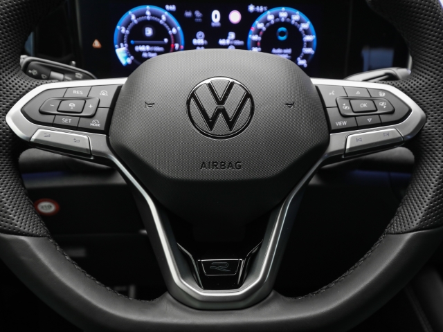 VW - Tiguan R-Line 1.5 eTSI DSG Navi Leder Anschlussgarantie_9