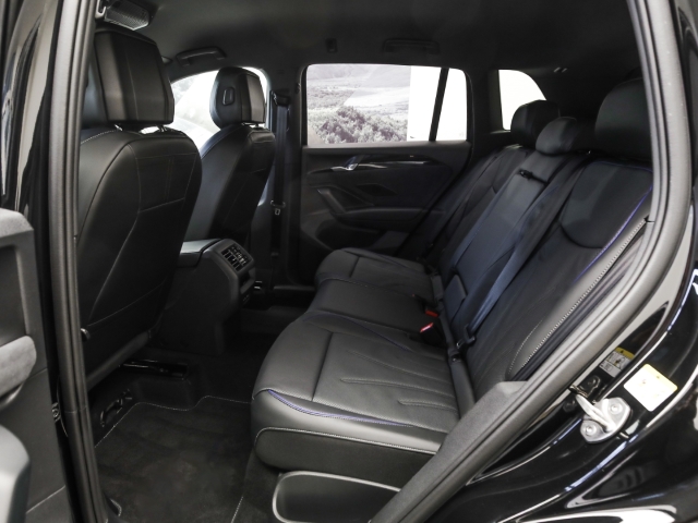 VW - Tiguan R-Line 1.5 eTSI DSG Navi Leder Anschlussgarantie_14