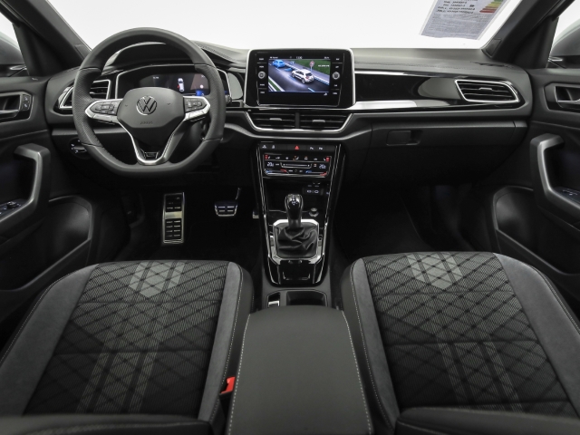 VW - T-Roc R-Line 1.5 TSI DSG Ganzjahresreifen_7