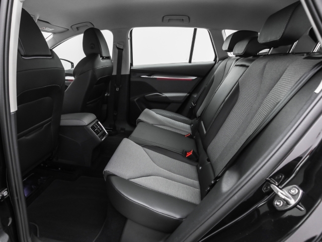 Skoda - Enyaq iV 50 Loft Navi Kamera LED_12