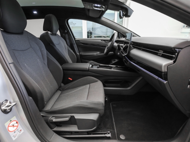 VW - ID.7 Tourer Pro Panodach AHK_11