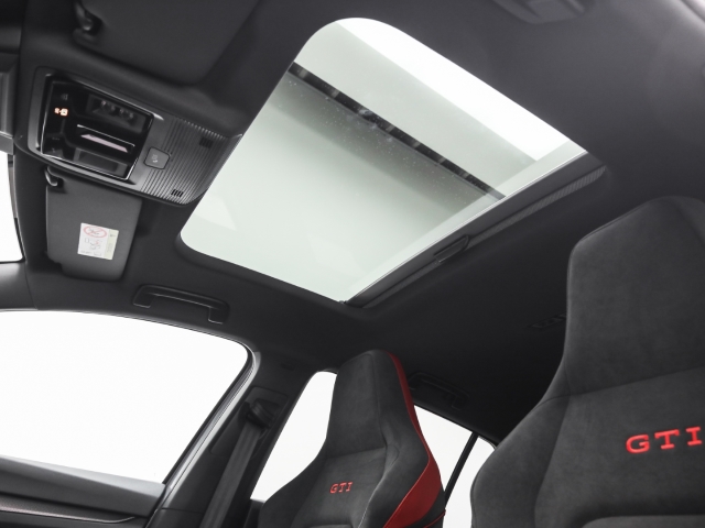VW - Golf GTI Clubsport 2.0 TSI DSG Pano Navi Matrix_8 VW - Golf GTI Clubsport 2.0 TSI DSG Pano Navi Matrix_8