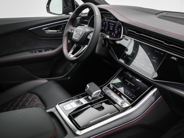 Audi - Q7 60 TFSIe S line business AHK Pano Laser B&O_17