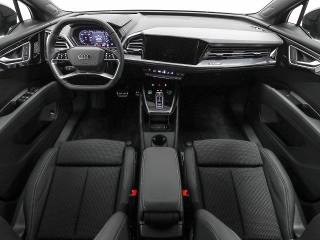 Audi - Q4 e-tron 45 quattro S line edition Sonos AHK_8