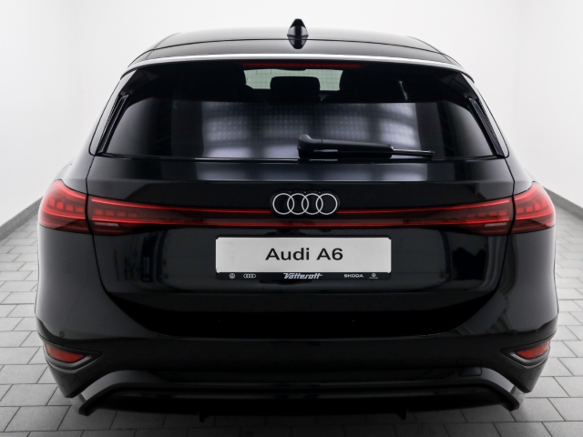 Audi - A6 e-tron Avant performance B&O AHK HUD Navi Matrix_5