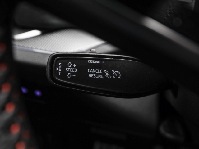 Skoda - Kodiaq 2.0 TSI DSG 4x4 RS AHK Navi Pano Matrix CANTON_11