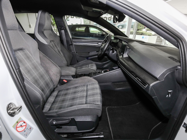 VW - Golf VIII GTD 2.0 TDI DSG IQ.LIGHT AHK HUD_11