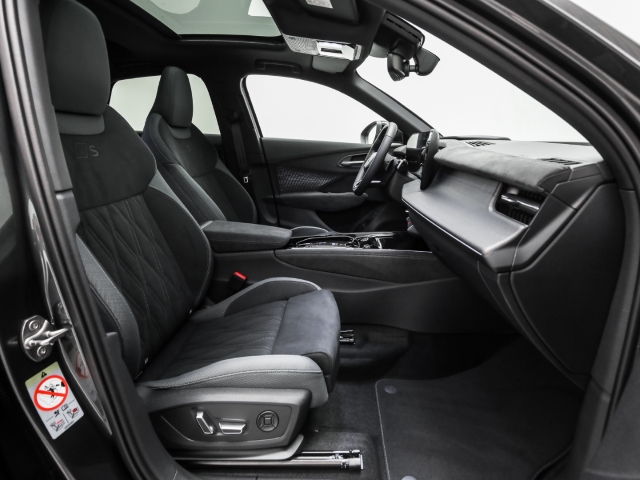 Audi - Q3 Sportback e-hybrid DigMatrix Pano SONOS HUD_18