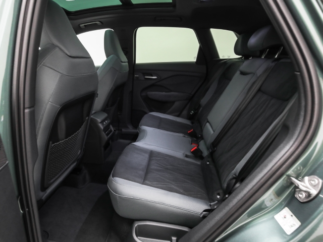 Audi - Q3 e-hybrid S line Pano DigMatrix TechPro_17