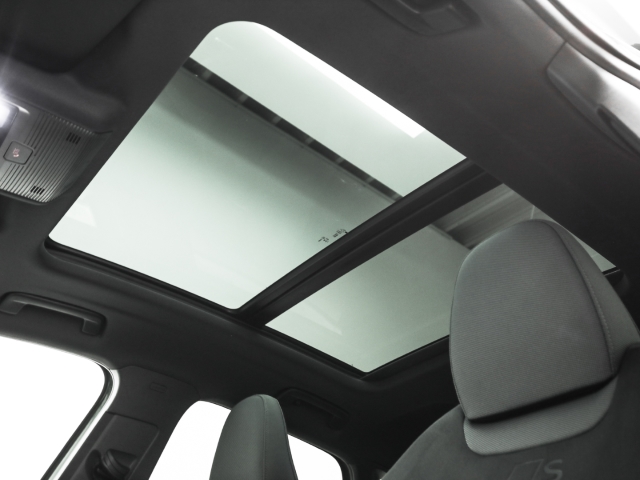 Audi - Q3 e-hybrid S line Pano DigMatrix TechPro_9