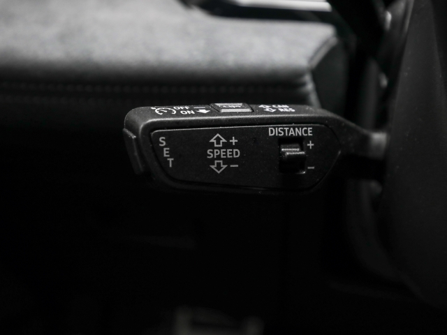 Audi - Q6 e-tron quattro S line HUD Leder Luftfed. Matrix_10