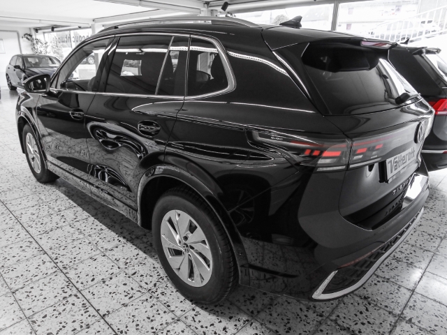 VW - Tiguan R-Line 1.5 eTSI DSG Navi Leder Anschlussgarantie_4