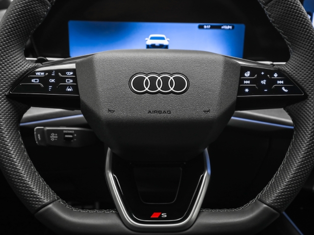 Audi - Q3 Sportback e-hybrid DigMatrix Pano SONOS HUD_10