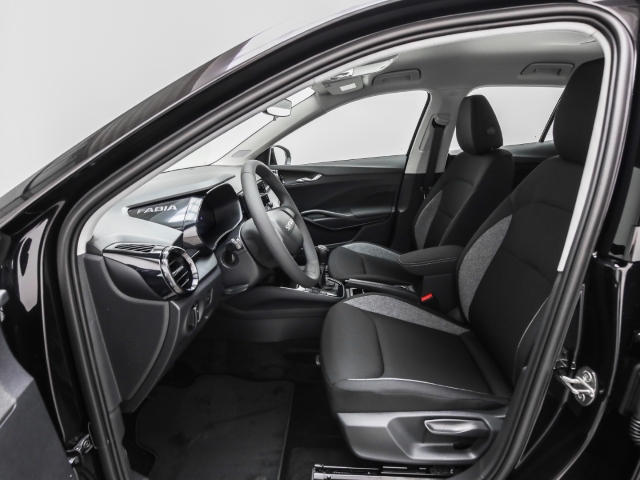 Skoda - Fabia Essence 1.0 MPI Sitzheizung Berganfahrassistent_6