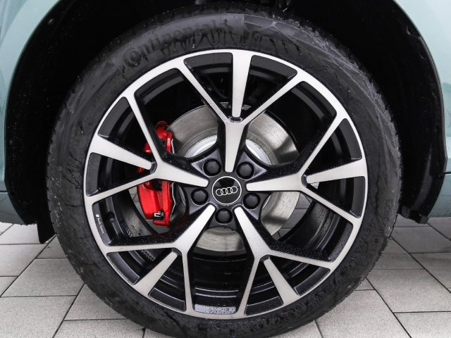 Audi - Q3 e-hybrid S line Pano DigMatrix TechPro_4