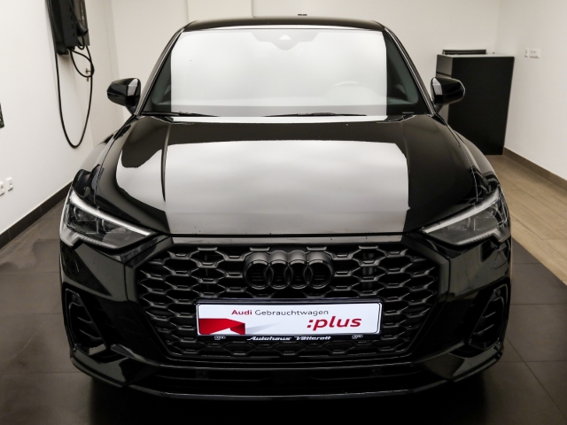 Audi - Q3 Sportback 45 TFSI e S line Edition One_2