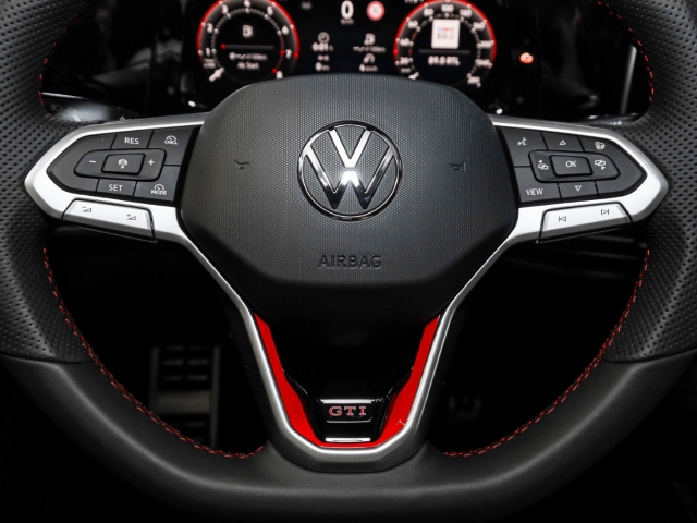 VW - Golf GTI 2.0 TSI DSG Kamera Light Assist Winter_9