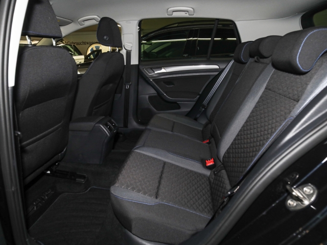 VW - Golf VII 1.0 TSI Join NAVI PDC SHZ_12