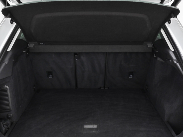 Audi - Q3 45 TFSI e S line AHK Navi LED_20