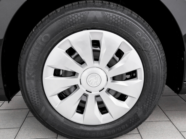 Skoda - Fabia Essence 1.0 MPI Sitzheizung Berganfahrassistent_3