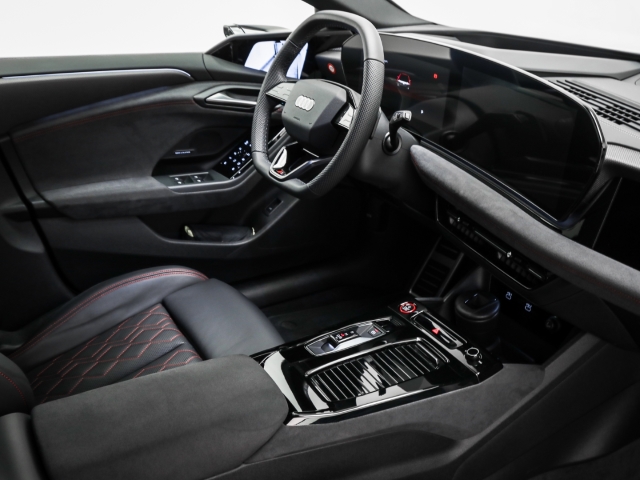 Audi - A6 e-tron Avant S line Luftfed. B&O TechPro Matrix_16