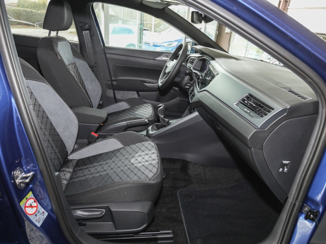 VW - Polo R-Line 1.0 TSI IQ.Light_12