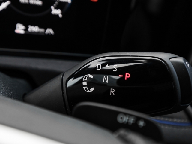 VW - Tiguan R-Line 1.5 eTSI DSG Kamera Winter ACC_11