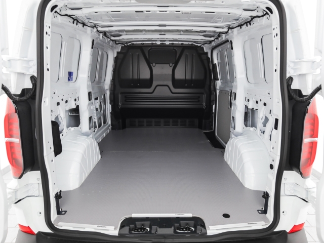 VW - T7 Transporter Kasten 2.0 TDI KR AHK Ganzjahresreifen_14